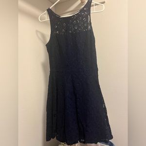 BB Dakota lace navy dress - Size 4